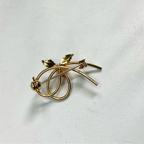 Vintage Angelskin Coral Brooch Pin - Picture 4 of 5
